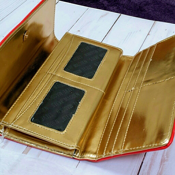 Steve Madden wallet NWT Women's Gorgeous Red Color - Picture 5 of 9